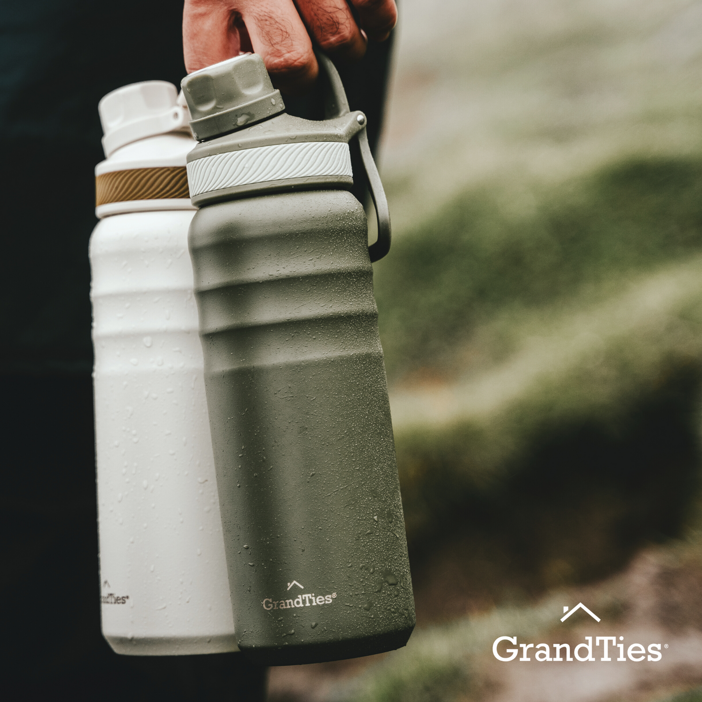 Insulated Travel Water Bottle with Two Handle Lids | 24oz/709ml - Olive Green - Grandties